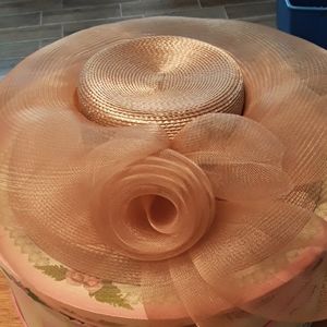 Pre Owned Ladies Church Hat